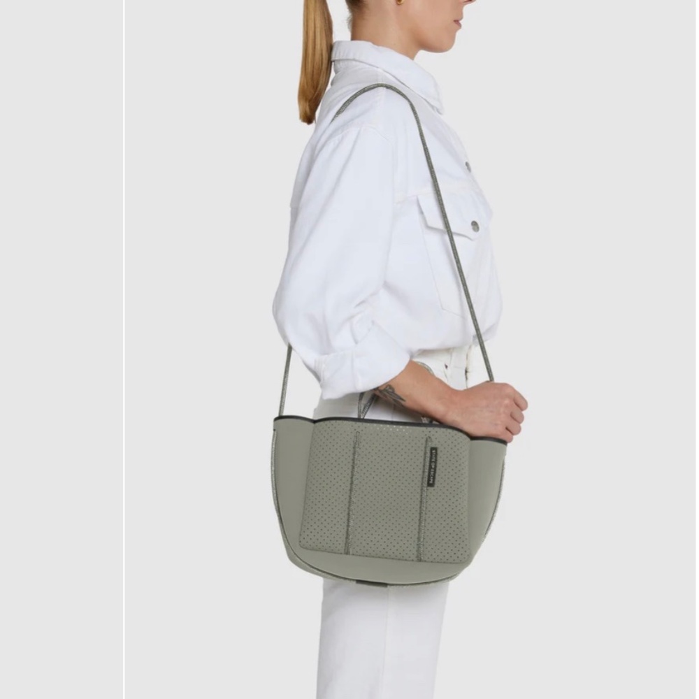 STATE OF ESCAPE - Petite Escape in sage green